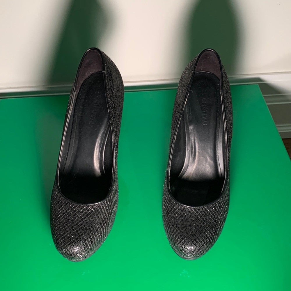 Le Château black sparkly pumps